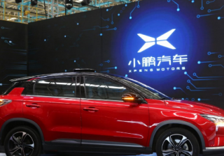 中国新興EVメーカー小鵬汽車が300億元調達計画、IPO申請の蔚来汽車に対抗