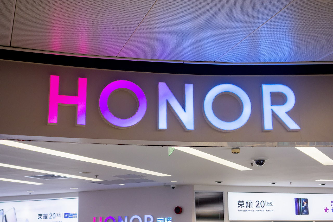 「打倒ファーウェイで行け。ファーウェイを越えろ」 Honorを手放したファーウェイCEOの惜別の言葉