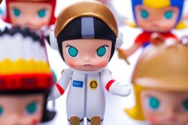 株価暴落の中国 Pop Mart テーマパークを準備中 事業多角化に活路 36kr Japan 最大級の中国テック スタートアップ専門メディア 株価暴落の中国 Pop Mart テーマパークを準備中 事業多角化に活路 36kr Japan 最大級の中国テック スタートアップ専門メディア