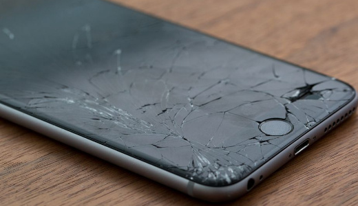 史上最もつまらないiPhone発表会。スマホの次を探すアップル