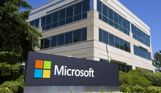 マイクロソフト、Surfaceに中国限定色「グレーピンク」投入
