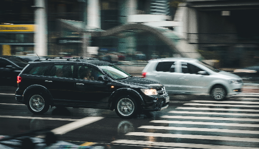 アリババ、テンセント：老舗自動車大手と共同でライドシェア事業へ