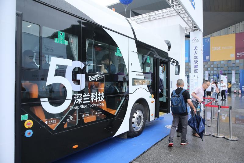 「Deepblue Tech」の自動運転バス　AIによる付加価値サービスで差別化図る