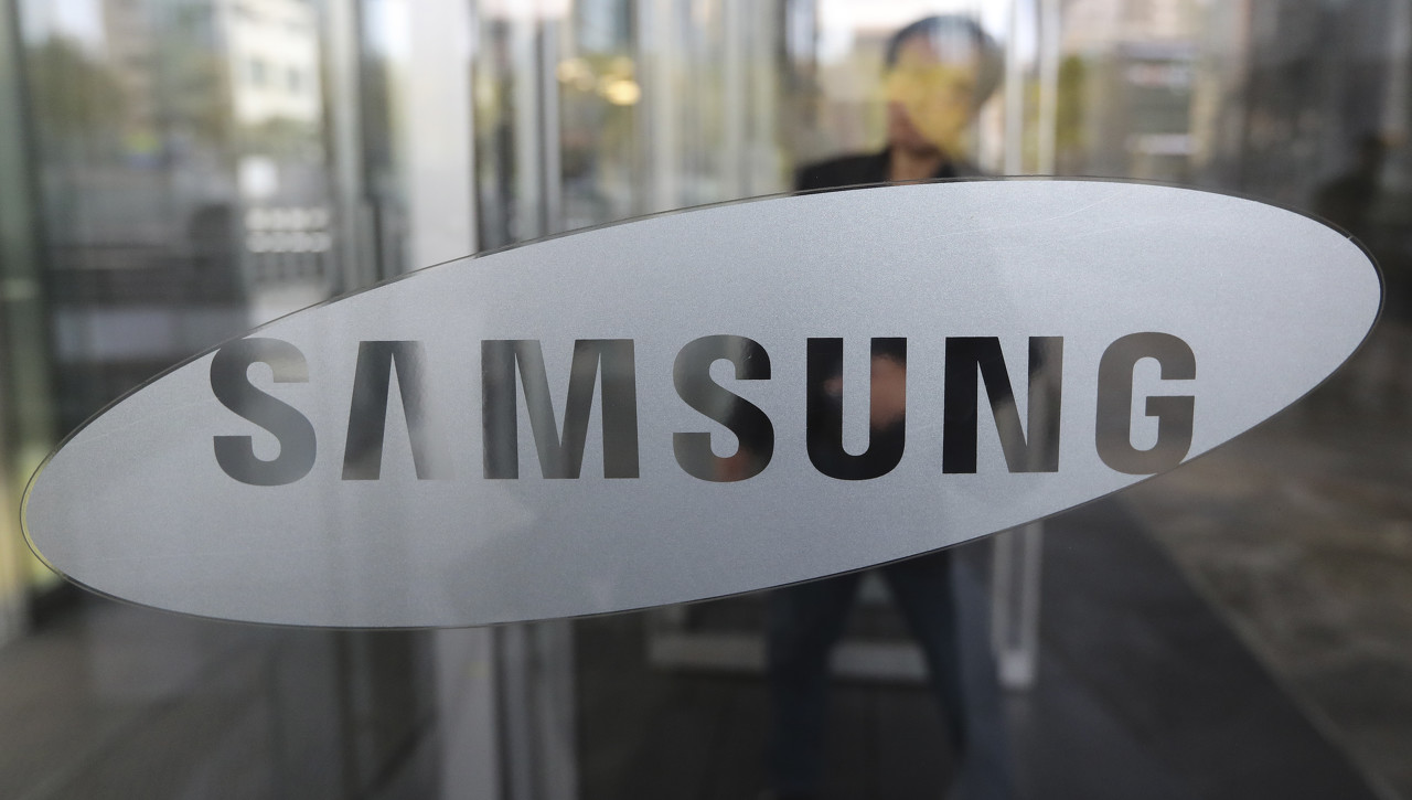 指紋認証が誰でも解除できる？サムスンの一部機種で不具合　各金融機関も対応に追われる