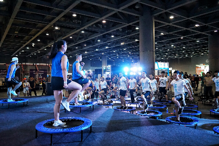 フィットネストレーナー養成の「黒格力斯」：シリーズAで約7億5000万円を調達