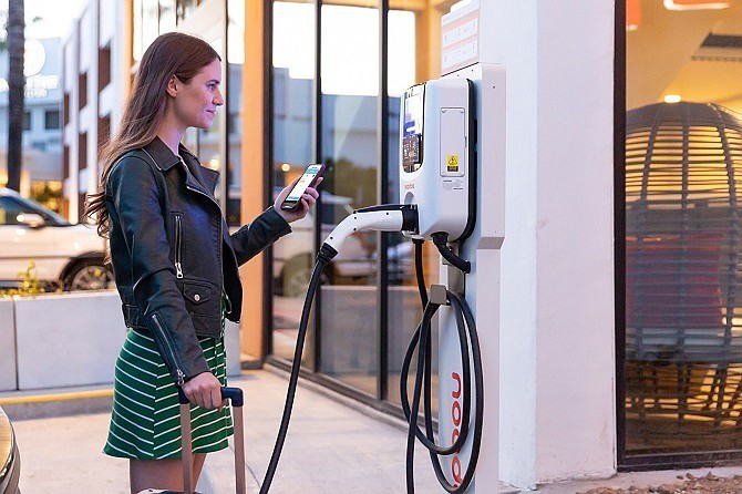 EV充電ステーションの管理をSaaSで行う米「EV Connect」　三井物産らが出資