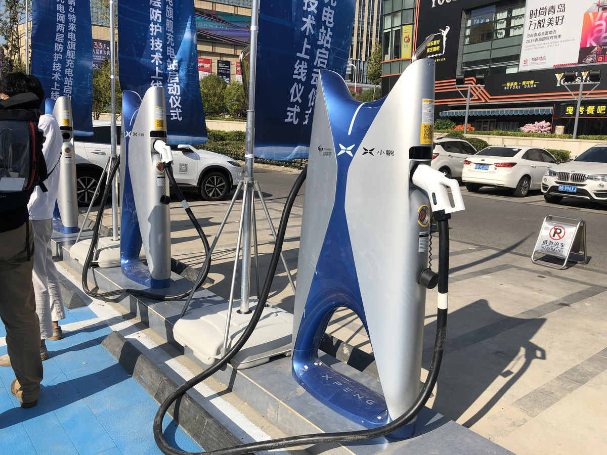 新興EVメーカーの2大勢力、小鵬汽車とNIOが充電サービスで提携