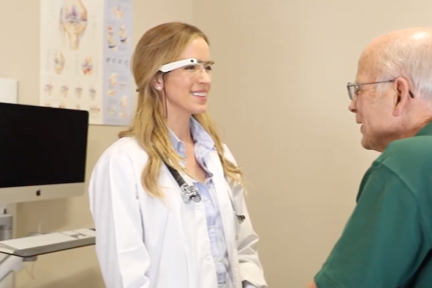 「Google Glass」活用のメディカルサービス「Augmedix」：シリーズBで約20億円を調達