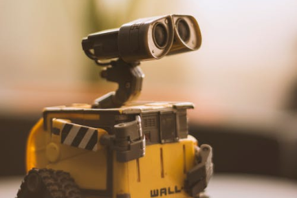 使いやすく、より安く　中国国産の産業用ロボット開発「如本科技」、1兆円に迫る市場で普及目指す