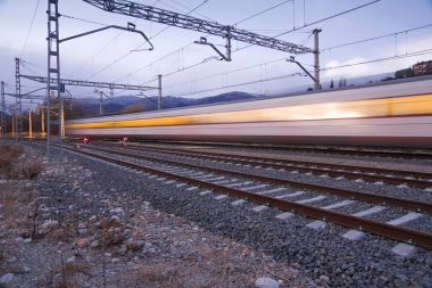 春節特別輸送に中国初の5G高速鉄道を投入