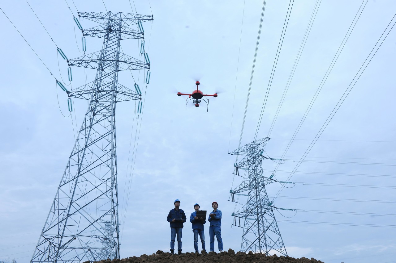 中国の送電網検査最前線：ドローンを活用したメンテナンスで作業効率アップ