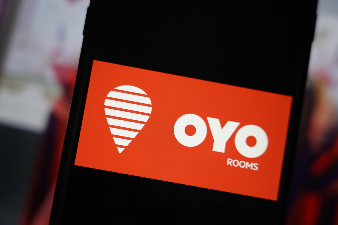 ソフトバンクG出資の格安ホテル「OYO」、世界200都市から撤退か