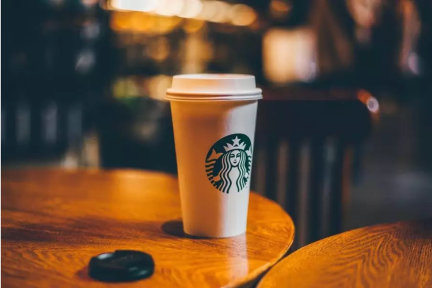 スターバックスの勢いに陰り　中国市場で成長鈍化