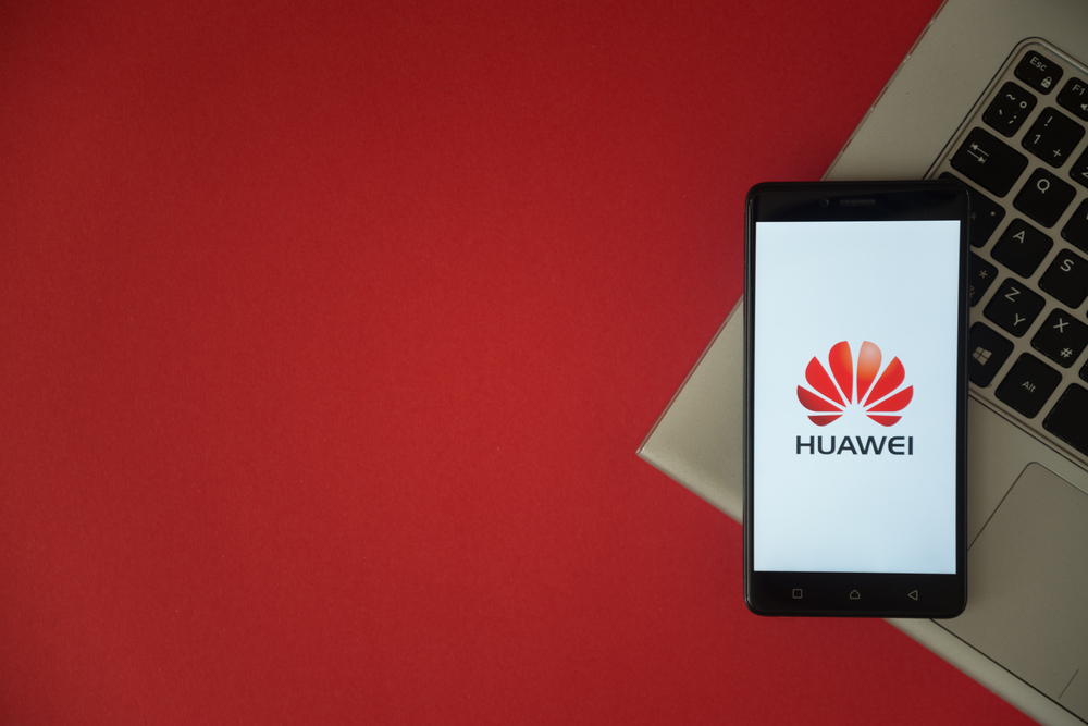ファーウェイ、24年は中国スマホ市場でアップル超えか　独自OSの最新版も近く投入