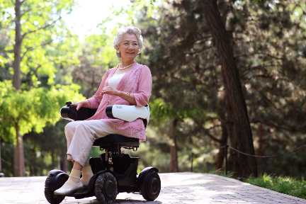 次世代電動車椅子の「蜂鳥」：シリーズAで数億円を調達