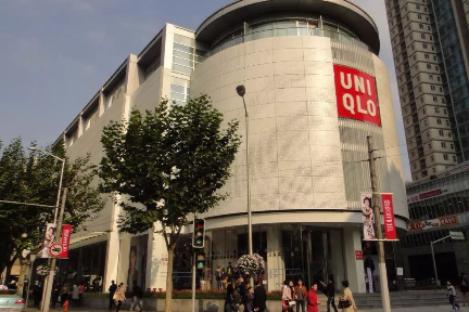 ユニクロ：中国の100店舗以上は営業再開、提携工場もほぼ生産開始