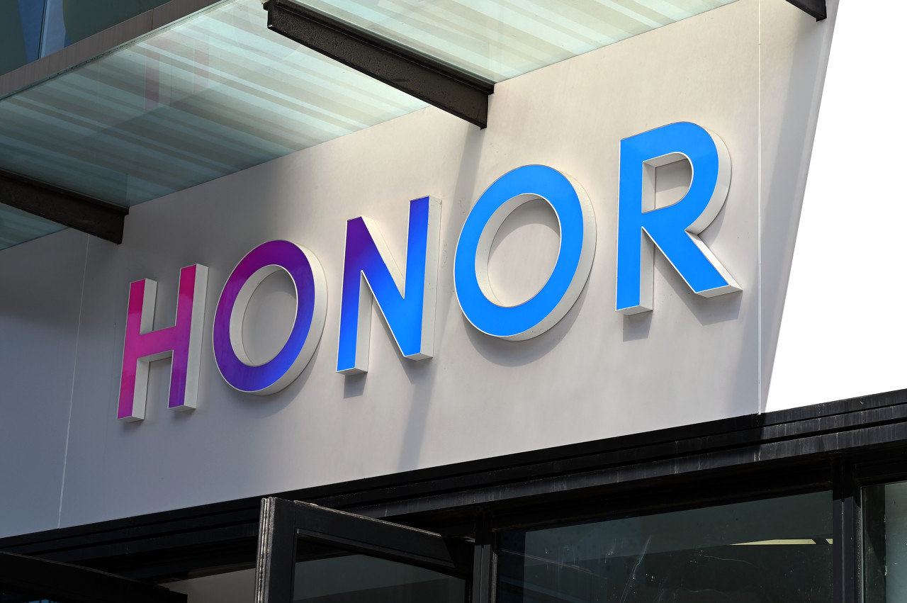 中国スマホ・HONOR、海外市場で攻勢——中東2位に浮上、中高価格帯でサムスンと真っ向勝負