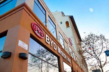 業績大幅悪化のBYD、半導体事業に本腰　起死回生の足がかりになるか