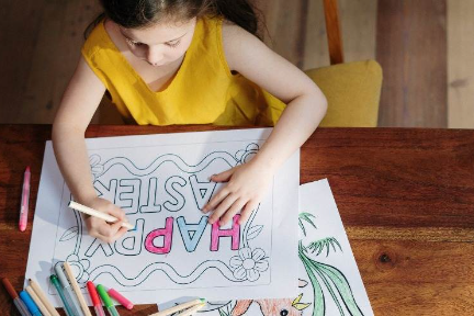 オンラインAI授業で英語と美術を一挙両得　子供向けエドテックの新しいかたち