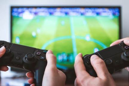 ゲーム実況動画「闘魚」が株価が過去最高値に　ライバル「虎牙」らとの合併は早ければ第3四半期中か