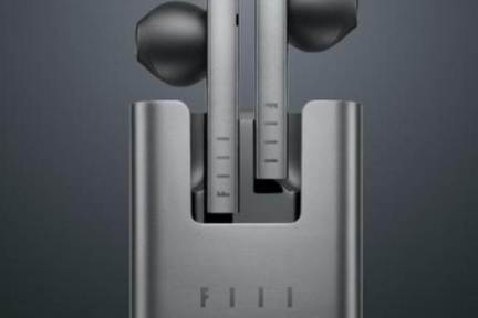 今年50万出荷を見込む、人気の中国ヘッドフォン「FIIL」、約15億円を調達