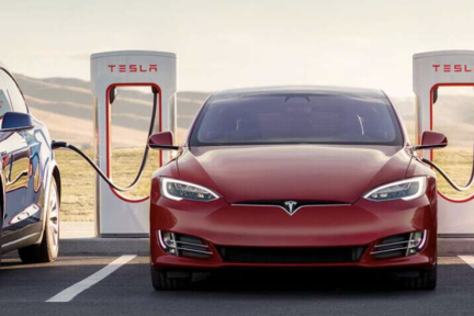 テスラ、中国で新型超急速充電ステーションを強化　北京にも初設置