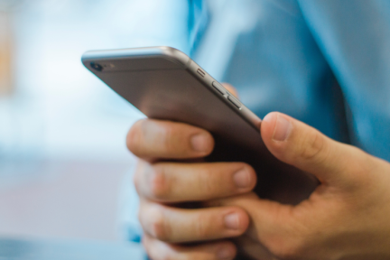 中国スマホメーカー、世界シェア半分を獲得　ファーウェイがトップ