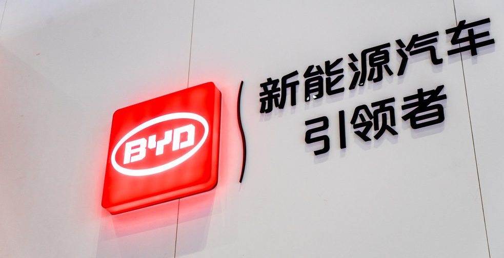 中国BYD、テスラにリン酸鉄リチウムイオンバッテリー供給か　独メディア報道