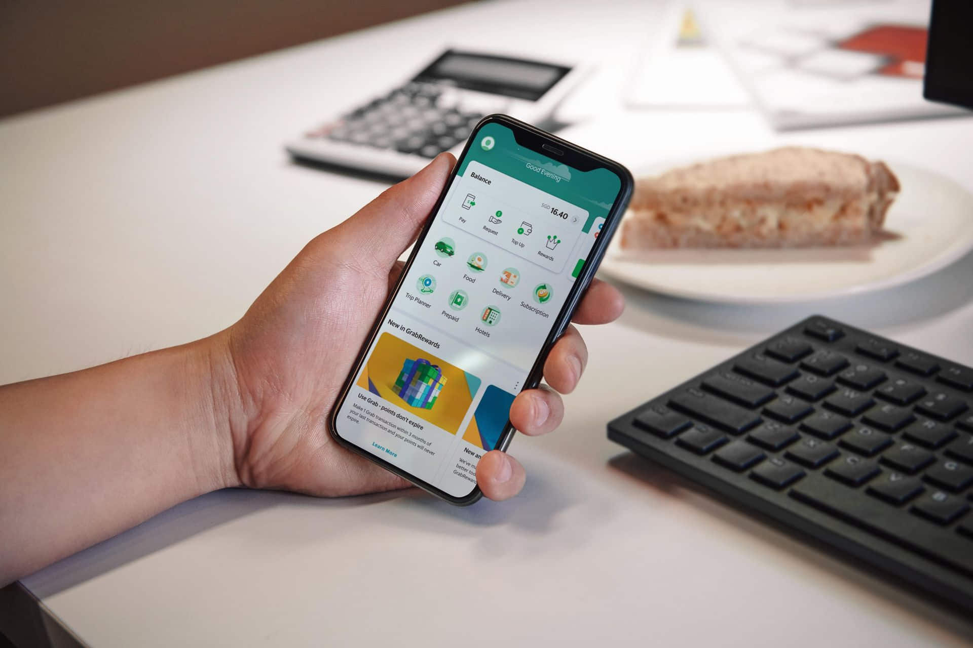 ソフトバンク出資のネット配車大手「Grab」、金融部門が約310億円を調達