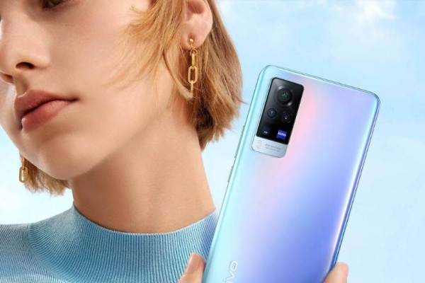 vivo、 ZEISSのレンズを搭載した最も薄い5Gフラッグシップモデル「X60」 シリーズを発売  