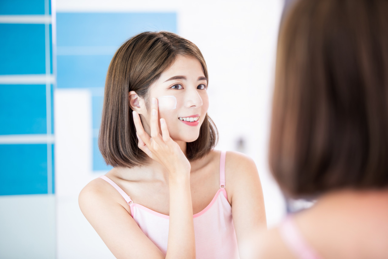 中国で「ルックス経済」急成長、二重手術が人気　男性需要も増加