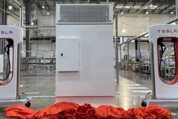 テスラ、上海の充電スタンド生産拠点が稼働開始　年産1万基を計画