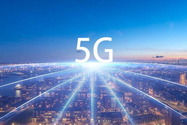 中国：5G端末が2億台突破　2021年は5G基地局を60万ヶ所新設予定