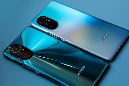 Honor、同社史上最軽・最薄の5Gスマホ「V40 Lite Luxury Edition」をリリース