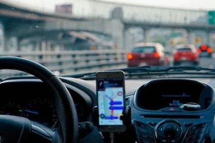 チャイナモバイル、測位サービスで自動車産業と協力