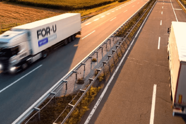 トラック輸送物流テック「FOR-U」　米ナスダック上場へ