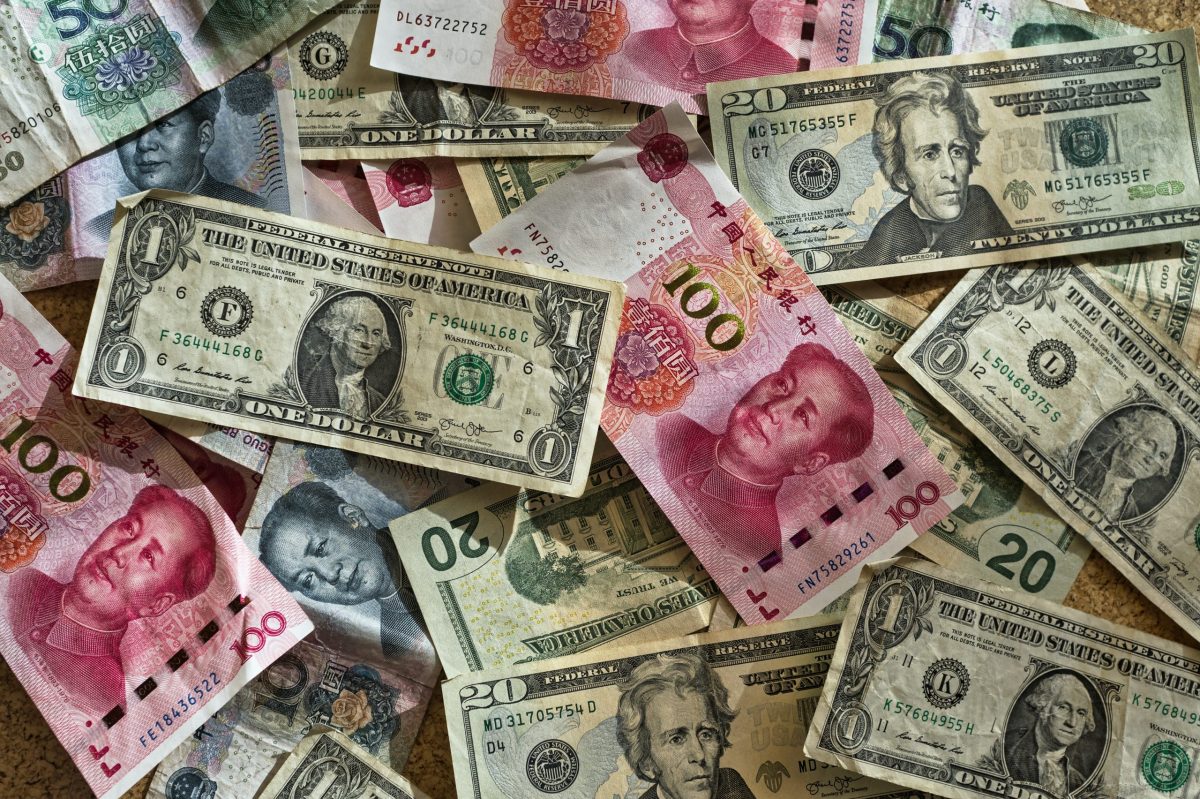 人民元の国際決済額、世界５位に浮上　ユーロはドルを抜き首位