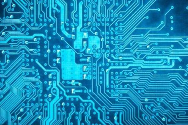 中国、半導体の国産化が加速　1年間で534社が約2兆6000億円を調達