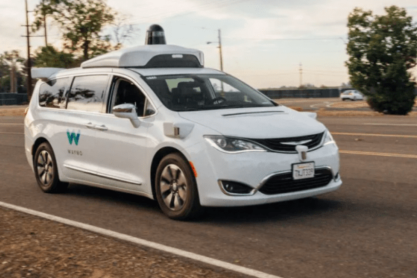 バイドゥ、上海に自動運転の実験・運用センター「アポロパーク」を開園