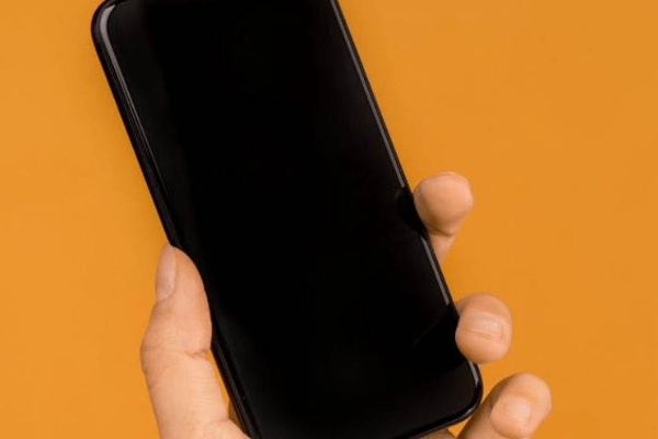 中国スマホ市場、21年4～6月期に冷え込み　出荷台数は前年同期比17%減