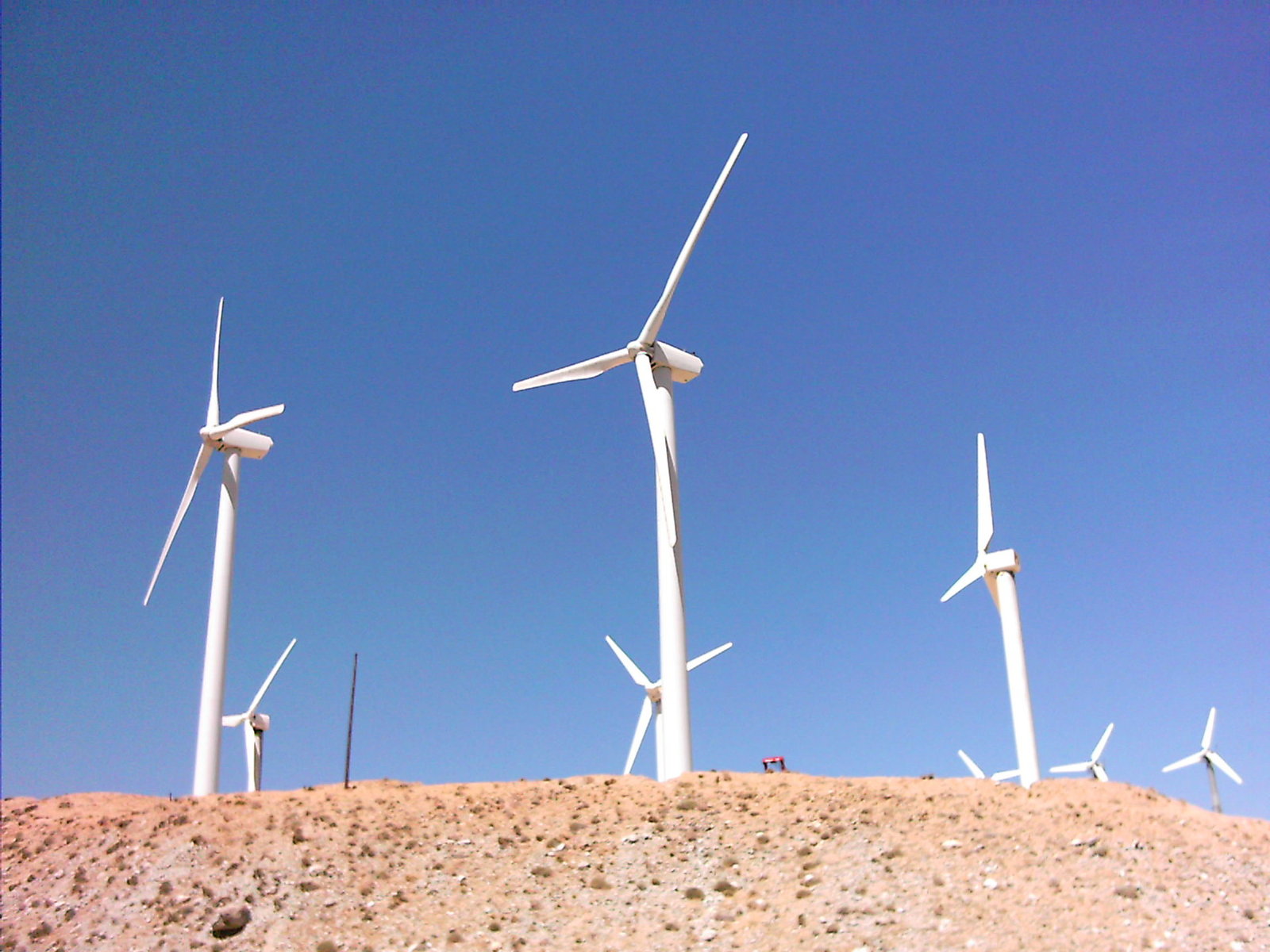 中国、21～25年に風力・太陽光発電の開発に注力