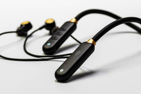 「人間の脳を模した」スマート補聴器、中国新興が開発　低コスト・高性能も実現