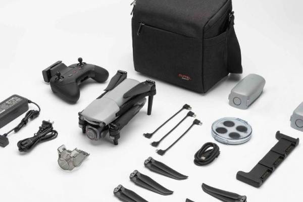 DJIに挑む中国「Autel Robotics」が超軽量ドローンを発表　わずか249g