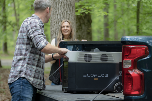 ポータブル電源「EcoFlow」、屋外用バッテリーを発表　EVステーションでも充電可能