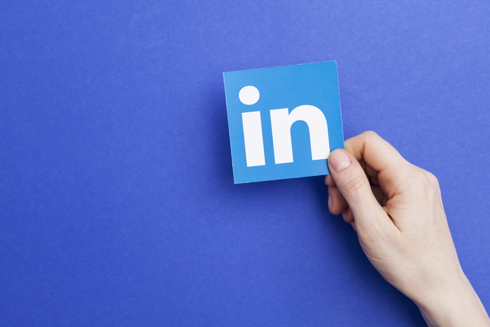 中国事業縮小のLinkedIn、コアのSNS機能を切り捨て活路探るも前途多難