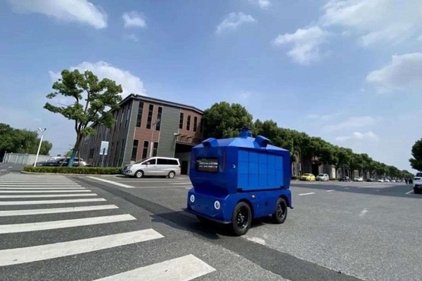 配送ロボット「優地科技」が約35億円を調達　ホテルや商業施設で活躍中
