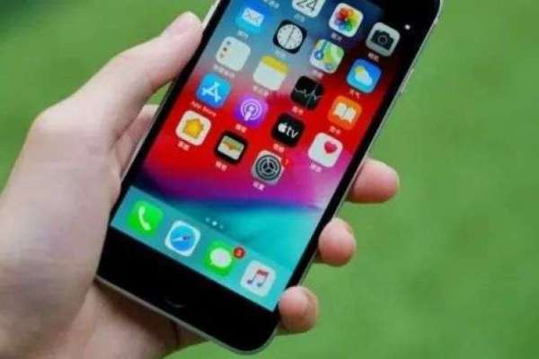 iPhone SE3、間もなく試験生産か　2022年初めに発売の見込み