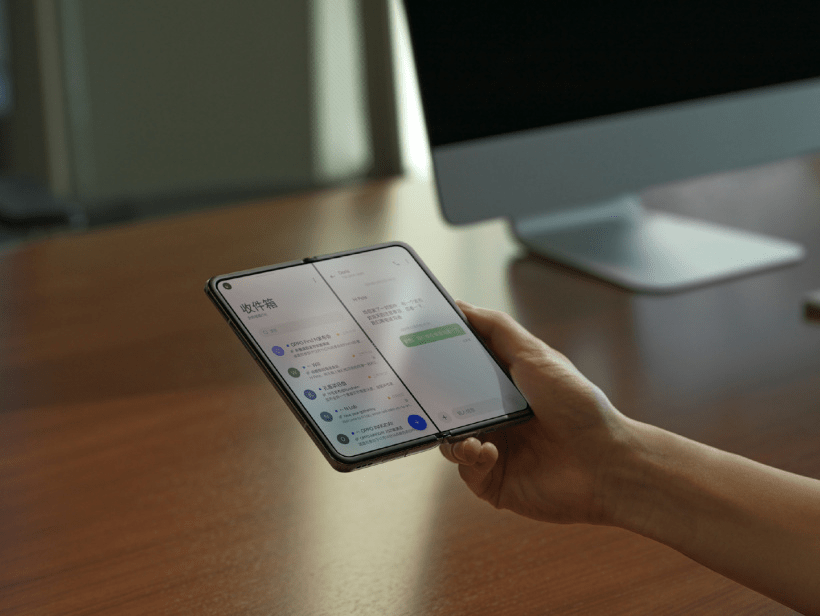 OPPO、初の折り畳みスマホ「Find N」をリリース