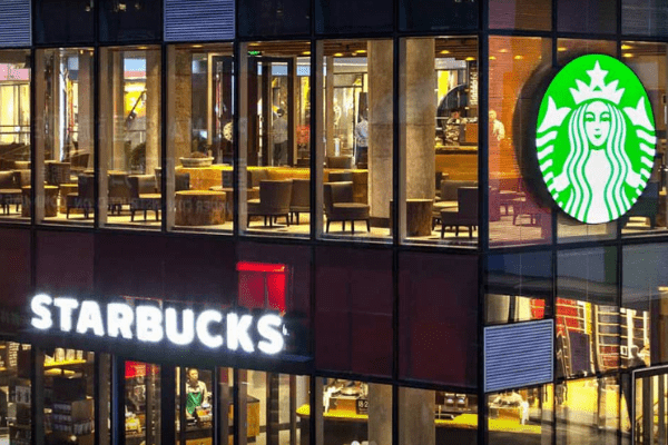 スターバックス中国、期限切れ材料を使用で行政指導　全店舗で自主調査