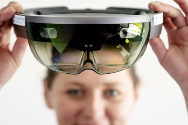 アップルのAR / VRヘッドセット、競合品を2～3年先行する処理性能か